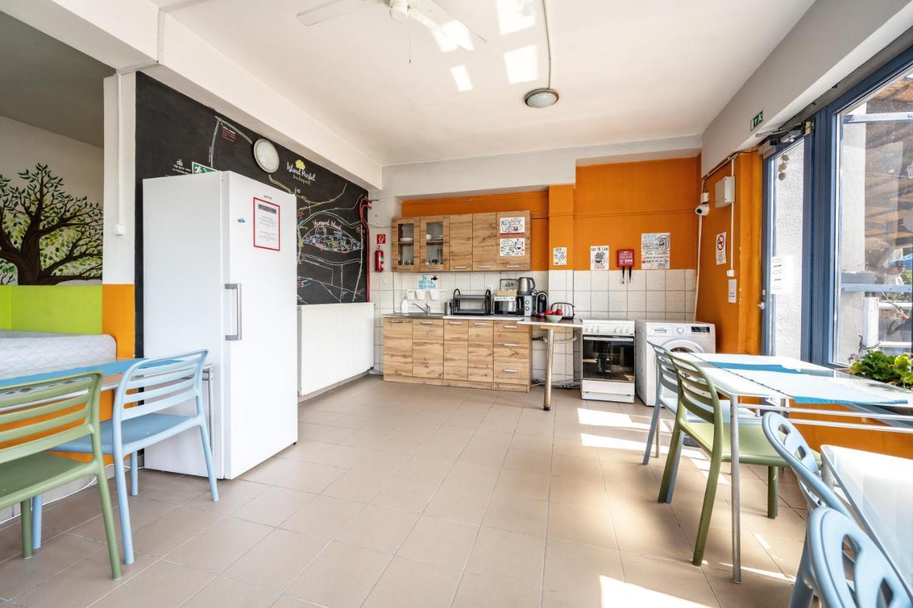 Island Hostel Budapest (Adults Only) Bagian luar foto The kitchen of the hostel